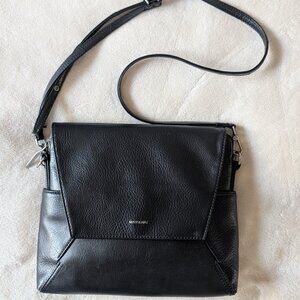 Matt & Nat Black envelope style crossbody